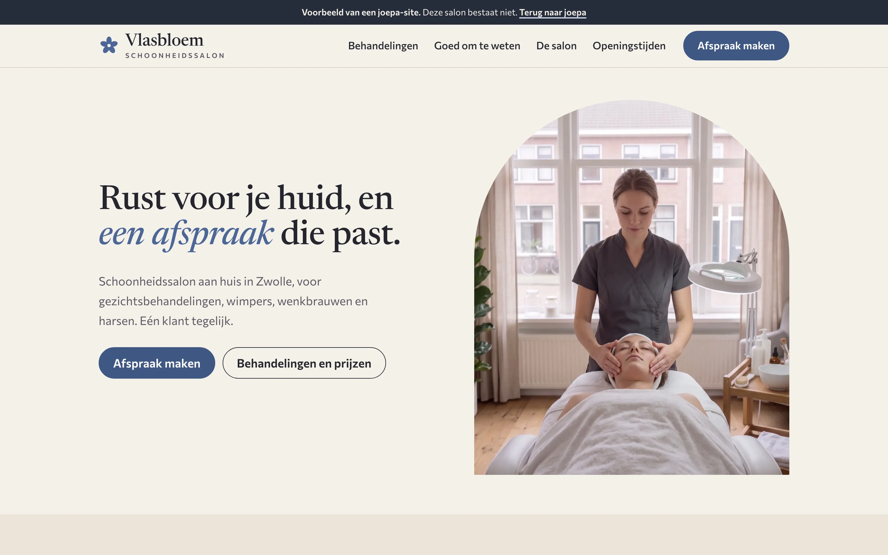 Schoonheidssalon Vlasbloem op een laptop